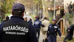 Policisté ped univerzitou v Pécsi